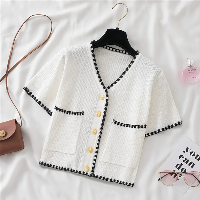 Elegante Korte Mouw V-Hals Top – Minimalistisch & Trendy