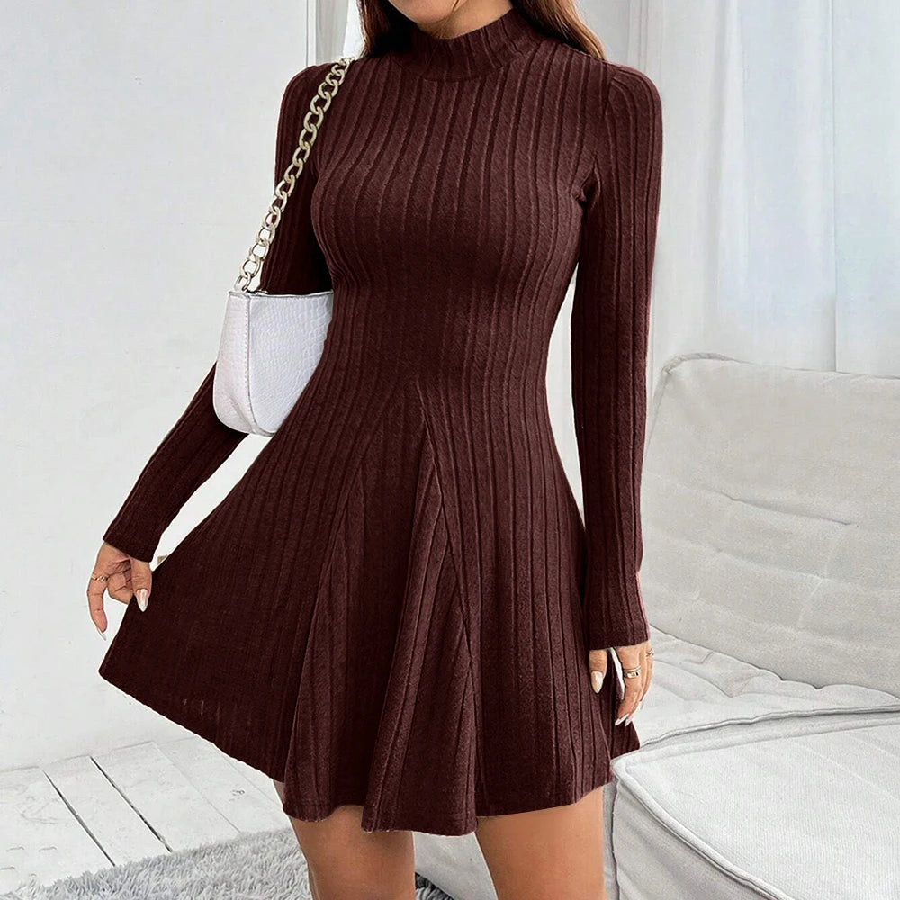 Mia Muse A-Lijn Jurk – Hoge Taille & Mock Neck