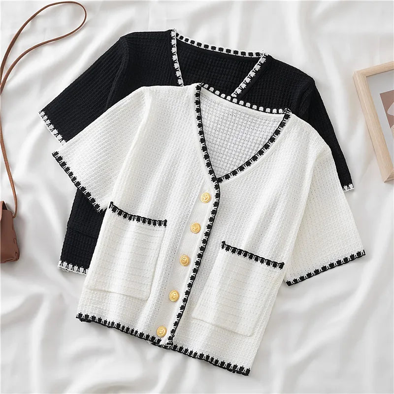 Elegante Korte Mouw V-Hals Top – Minimalistisch & Trendy