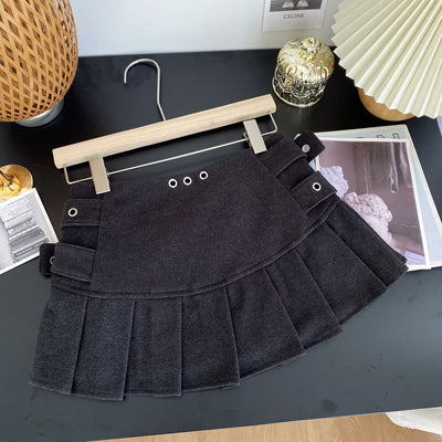Trendy Minirok met Riem – Verleidelijk Retrodesign