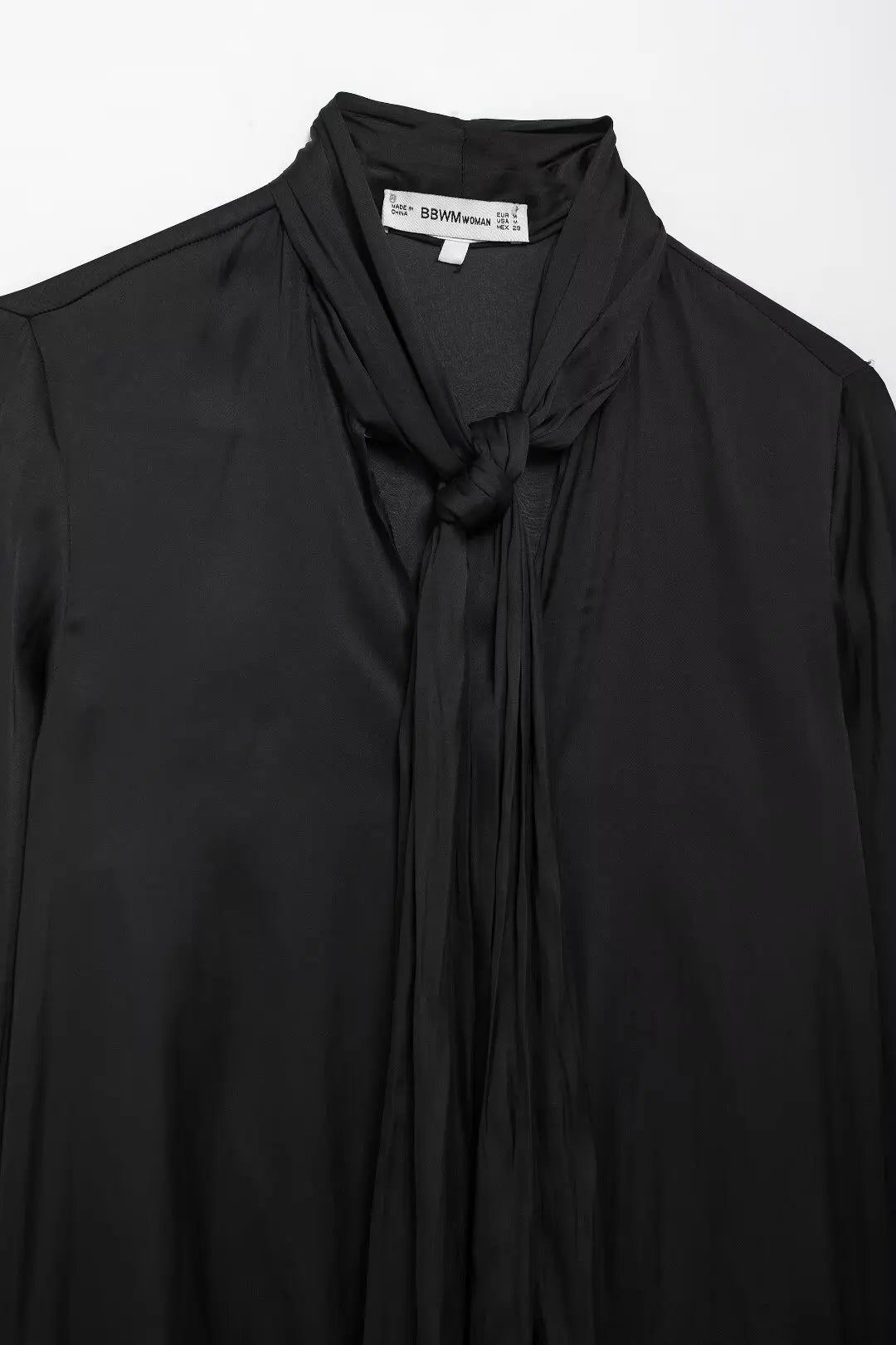 Stijlvolle Effen Top – Vrouwelijke Strik & Strak Design